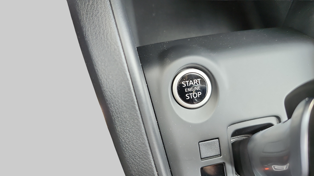 2025 Nissan Kicks Play