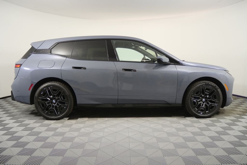 Thumbnail: 2026 BMW iX - 2