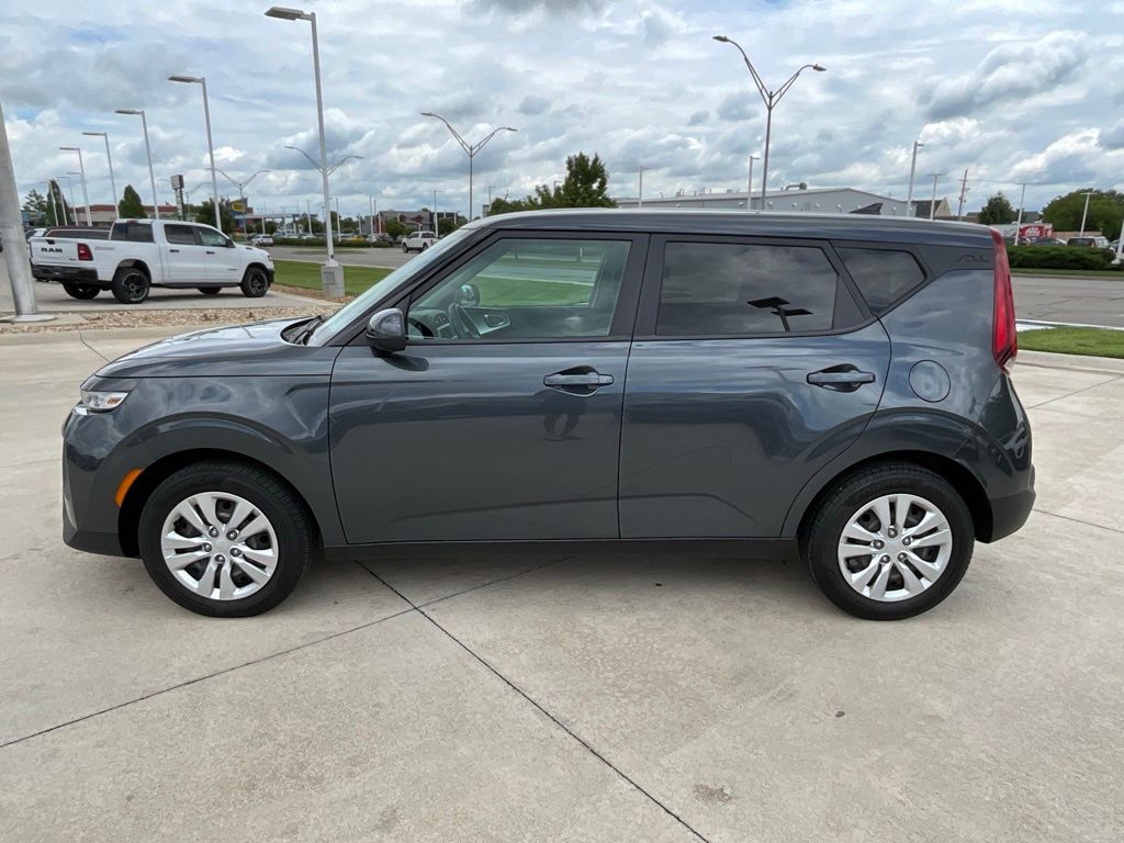 Used 2022 Kia Soul LX with VIN KNDJ23AU9N7808623 for sale in Kansas City
