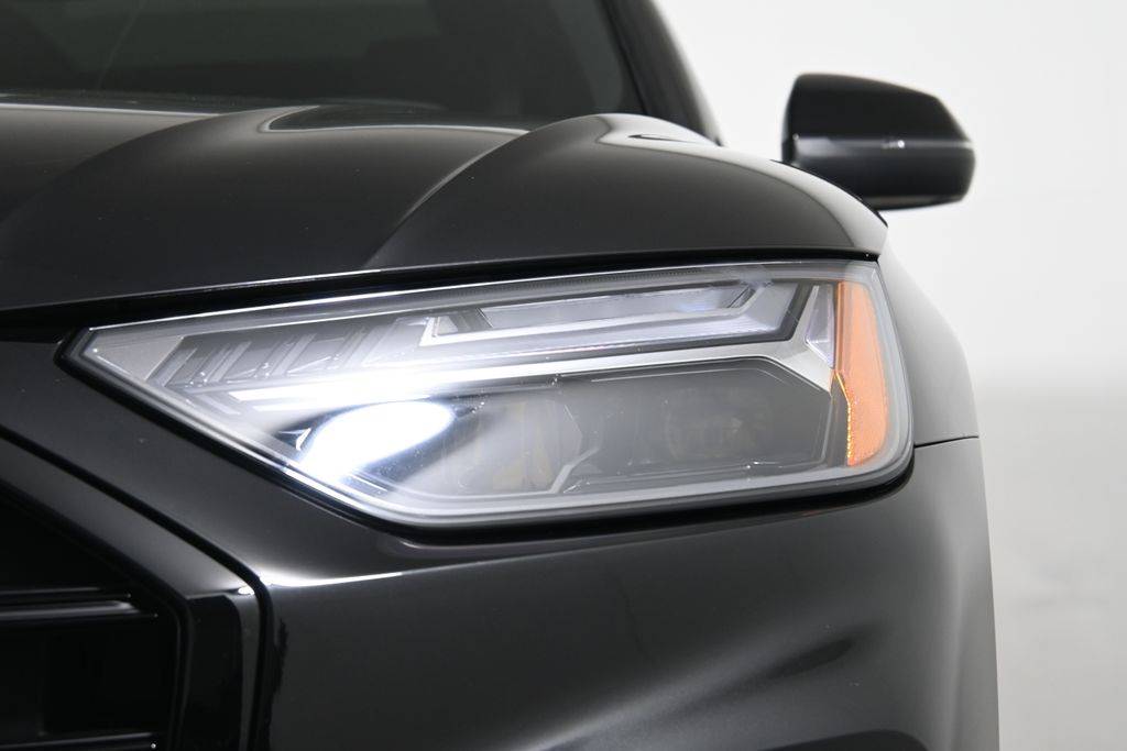 Thumbnail: 2025 Audi Q5 - 10