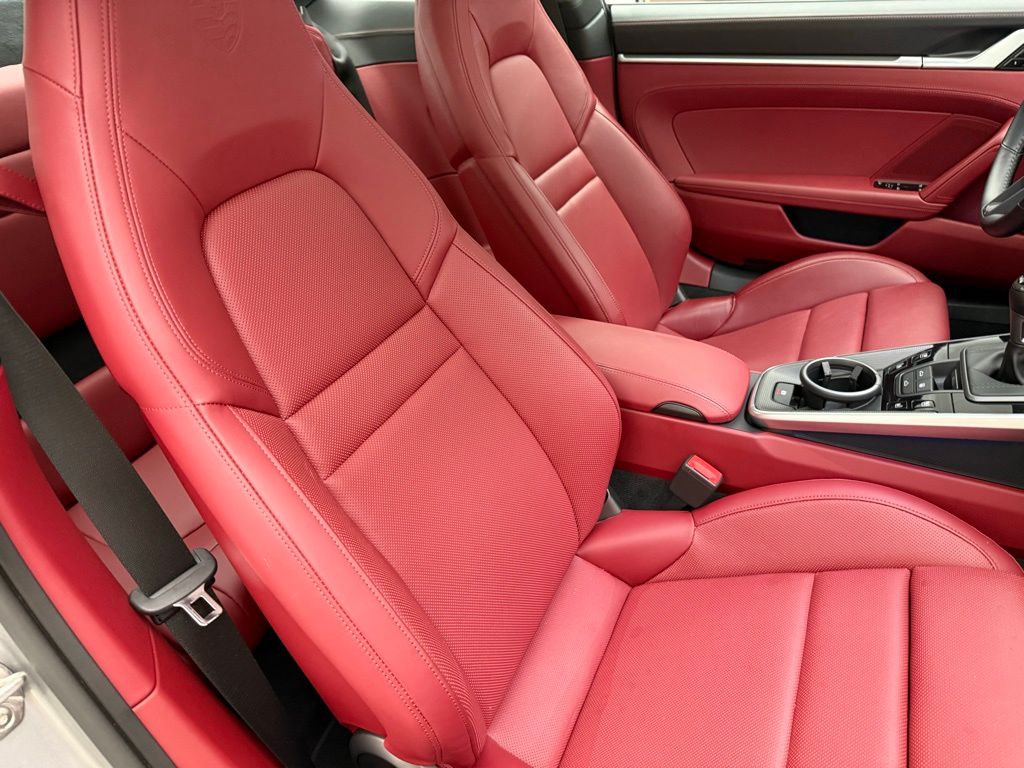 Thumbnail: 2021 Porsche 911 - 32