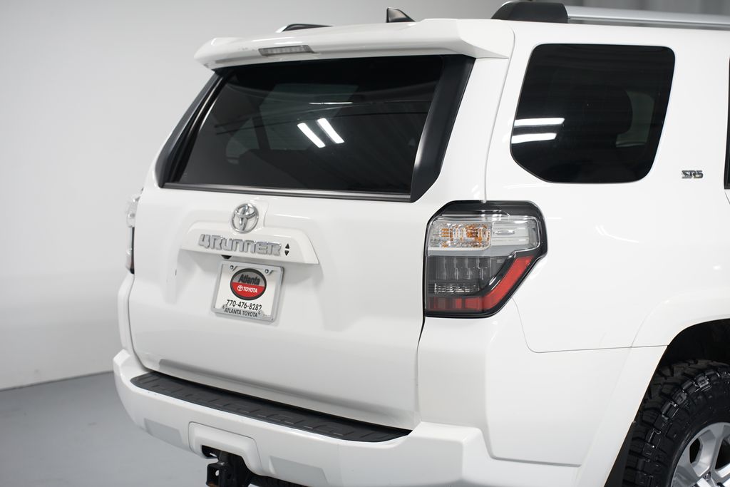 Thumbnail: 2024 Toyota 4Runner - 9