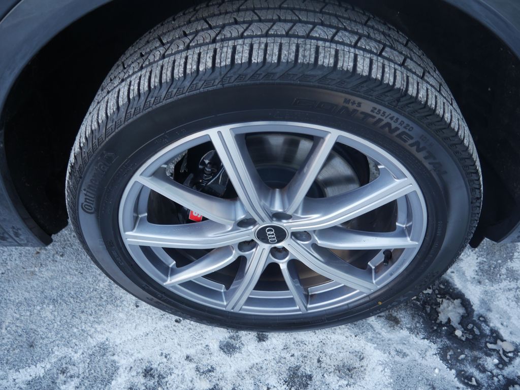 Thumbnail: 2023 Audi SQ5 - 14