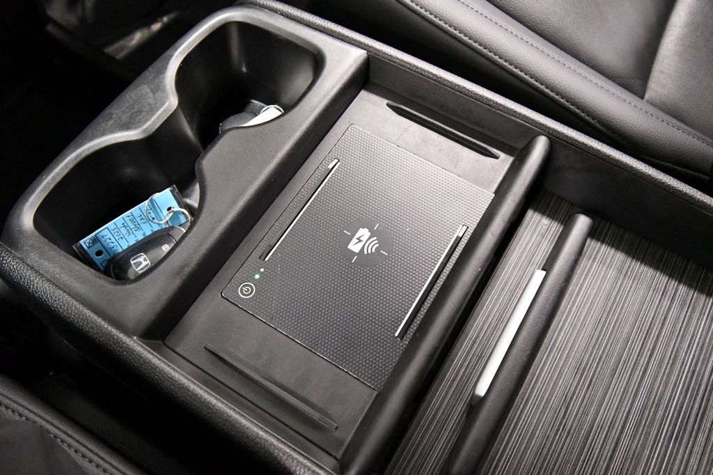 Used 2025 Honda Odyssey Van