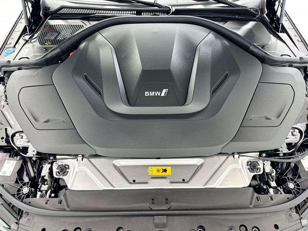 Thumbnail: 2026 BMW i4 - 28