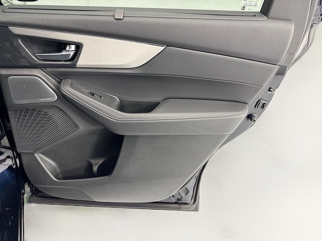 Thumbnail: 2026 Acura MDX - 25