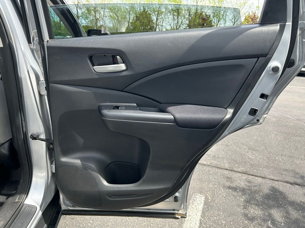 2016 Honda CR-V SE 23