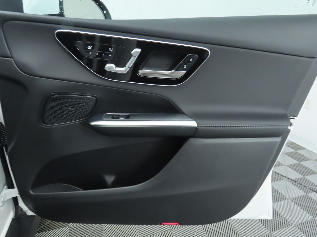 Thumbnail: 2026 Mercedes-Benz GLC - 26