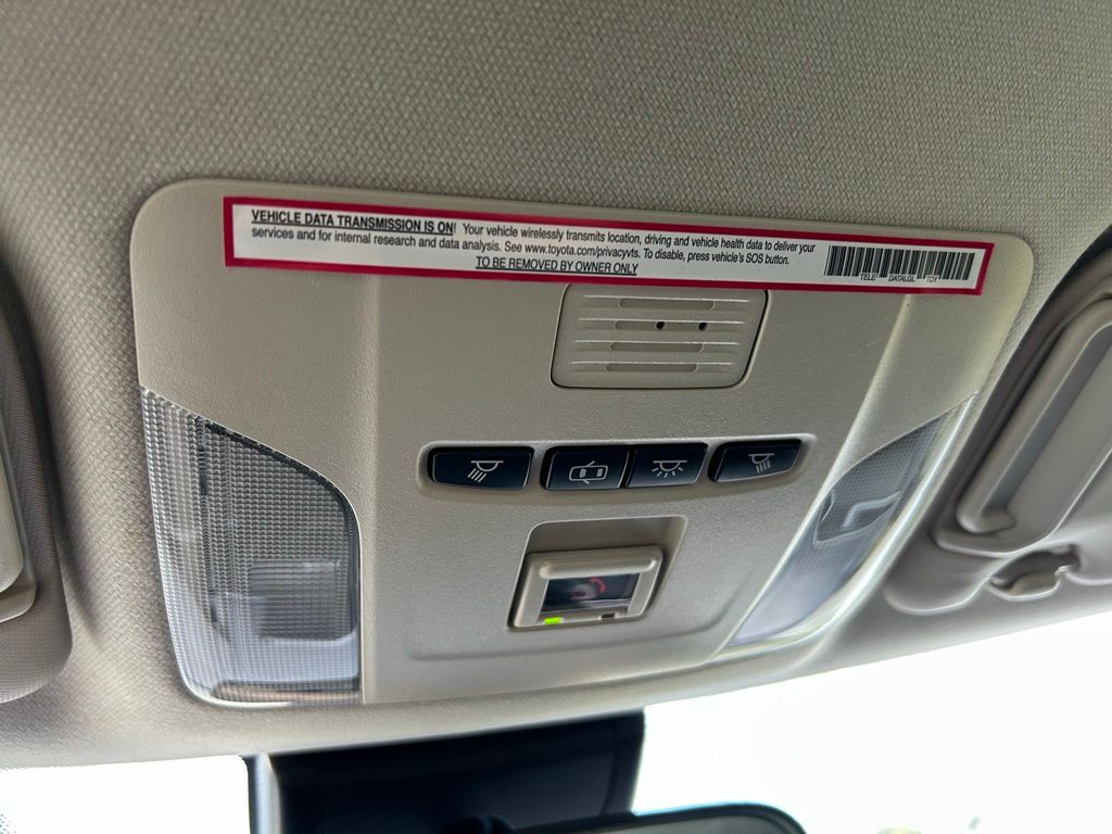 Thumbnail: 2022 Toyota Corolla - 27