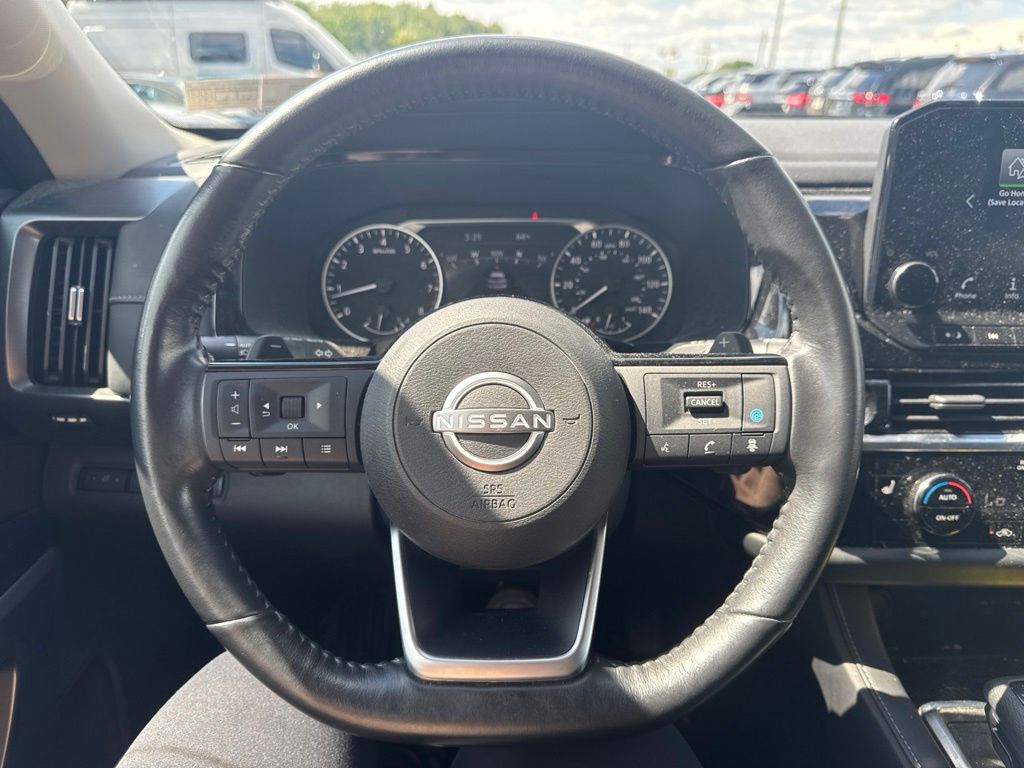 2023 Nissan Pathfinder SL Gray at South Hills Kia