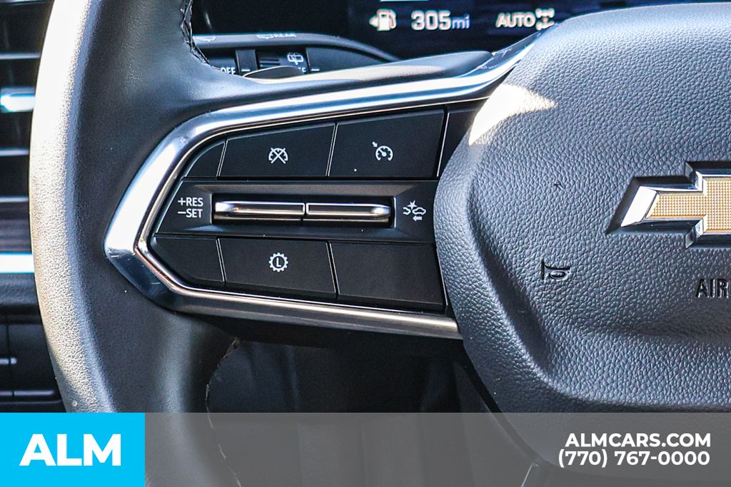 Used 2025 Black Chevrolet LT image 35