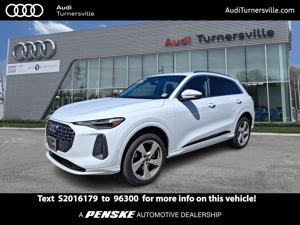 Thumbnail: 2025 Audi Q5 - 1