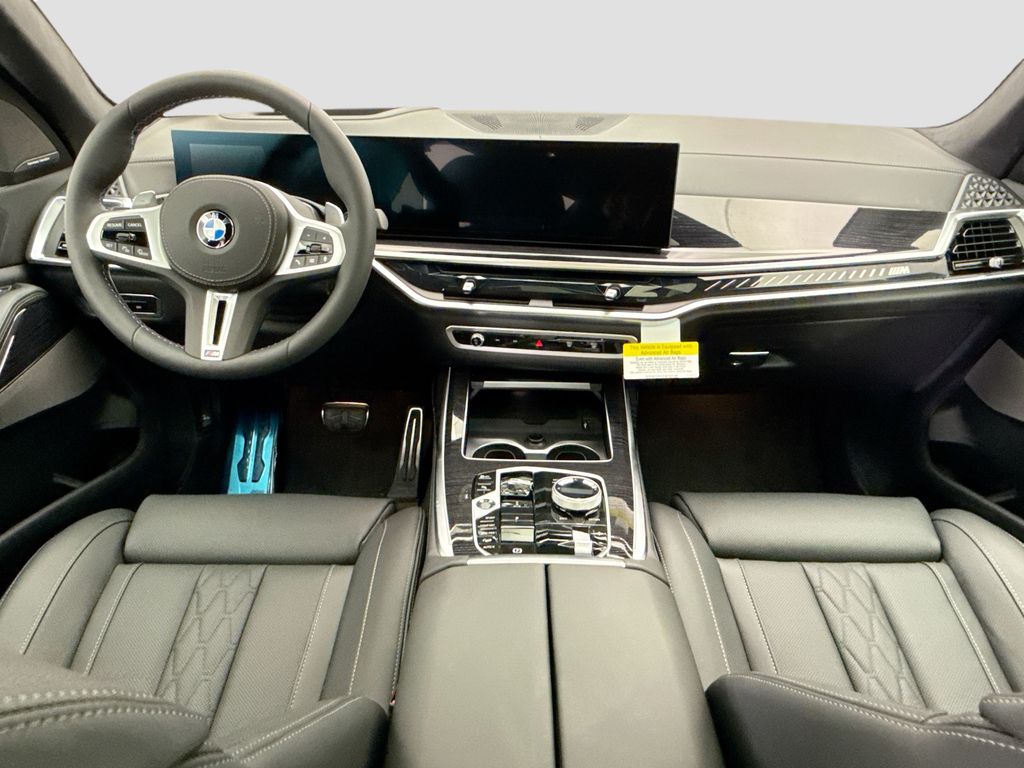 Thumbnail: 2027 BMW X7 - 13