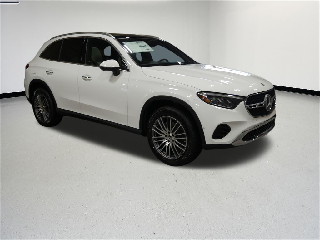 Thumbnail: 2026 Mercedes-Benz GLC - 7