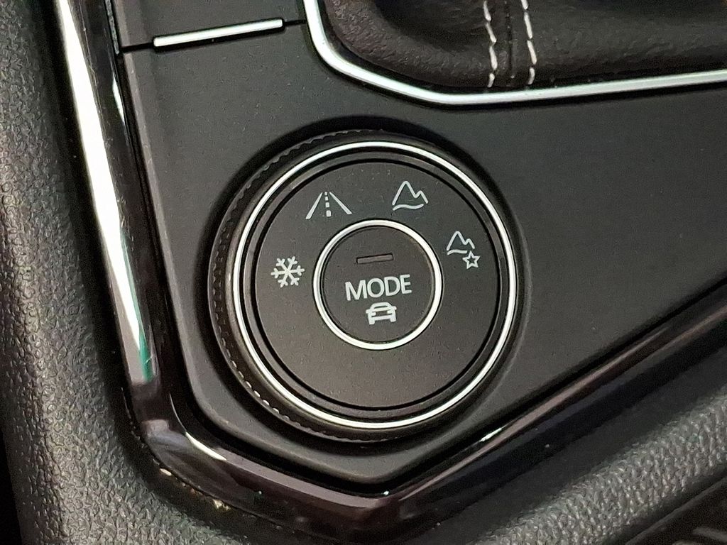 2022 Volkswagen Taos 1.5T SEL Gray at Subaru and VW of Moon Township