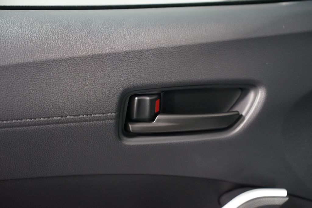 Thumbnail: 2026 Toyota Corolla Cross - 31