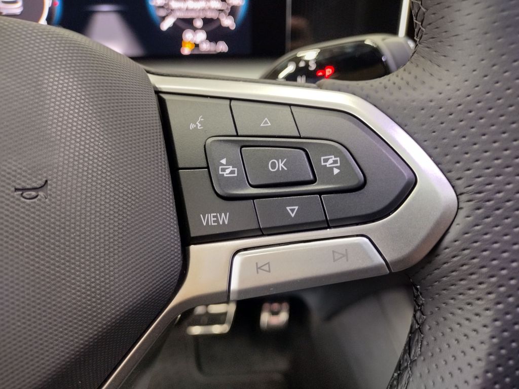 2025 Volkswagen Tiguan 2.0T SE R-Line Black