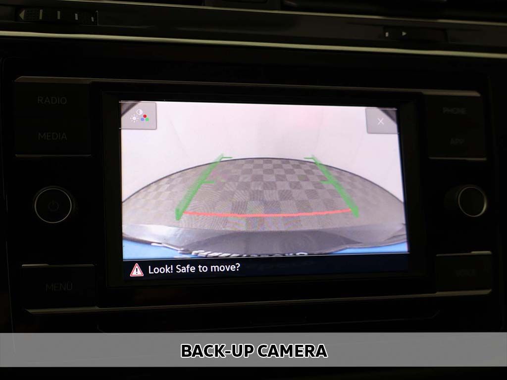 Used 2021 Black Volkswagen 2.0T S image 4