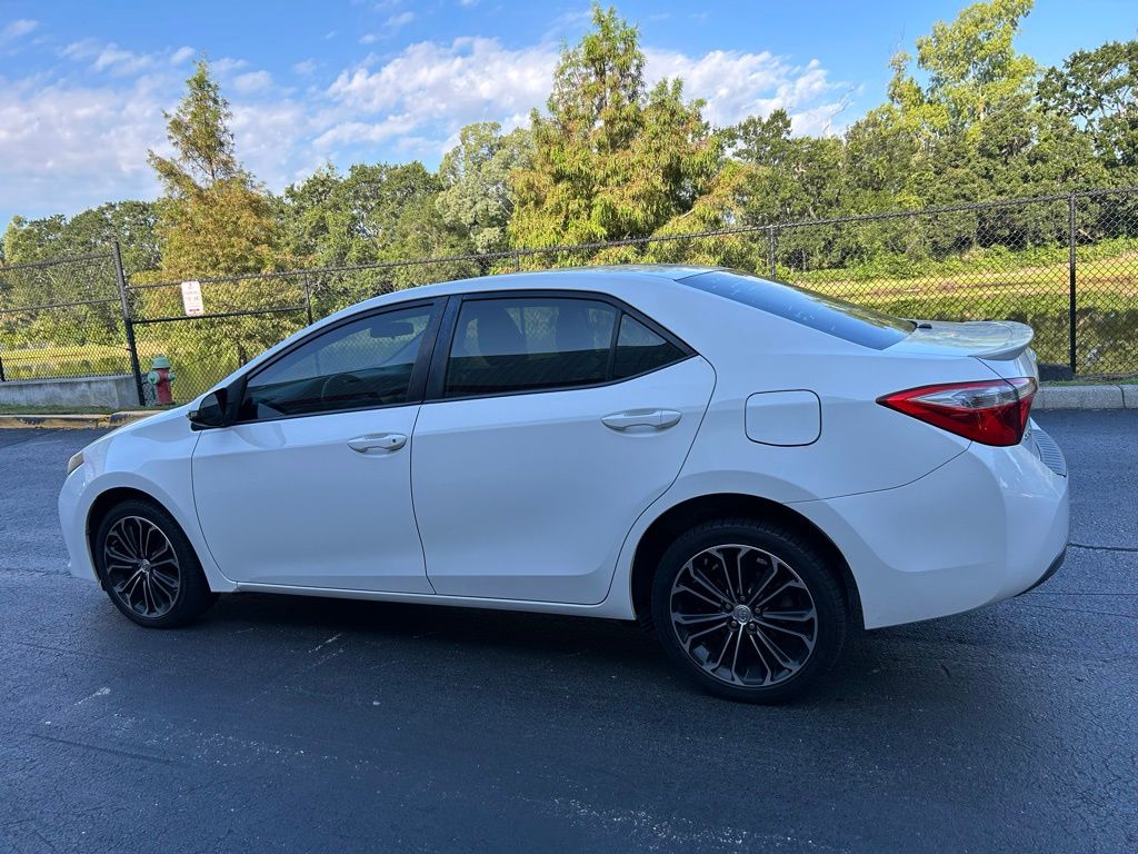 Thumbnail: 2014 Toyota Corolla - 3