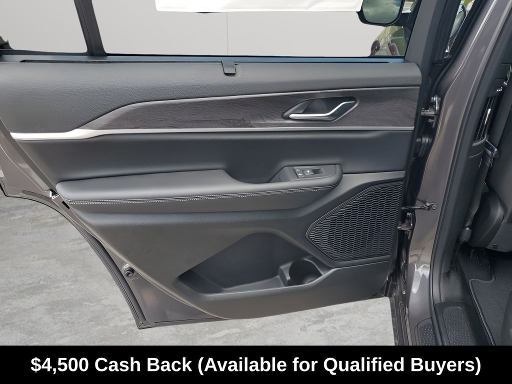 New Car 2025 Jeep Grand Cherokee L  Limited For Sale Under $50,000 In Austin, Texas