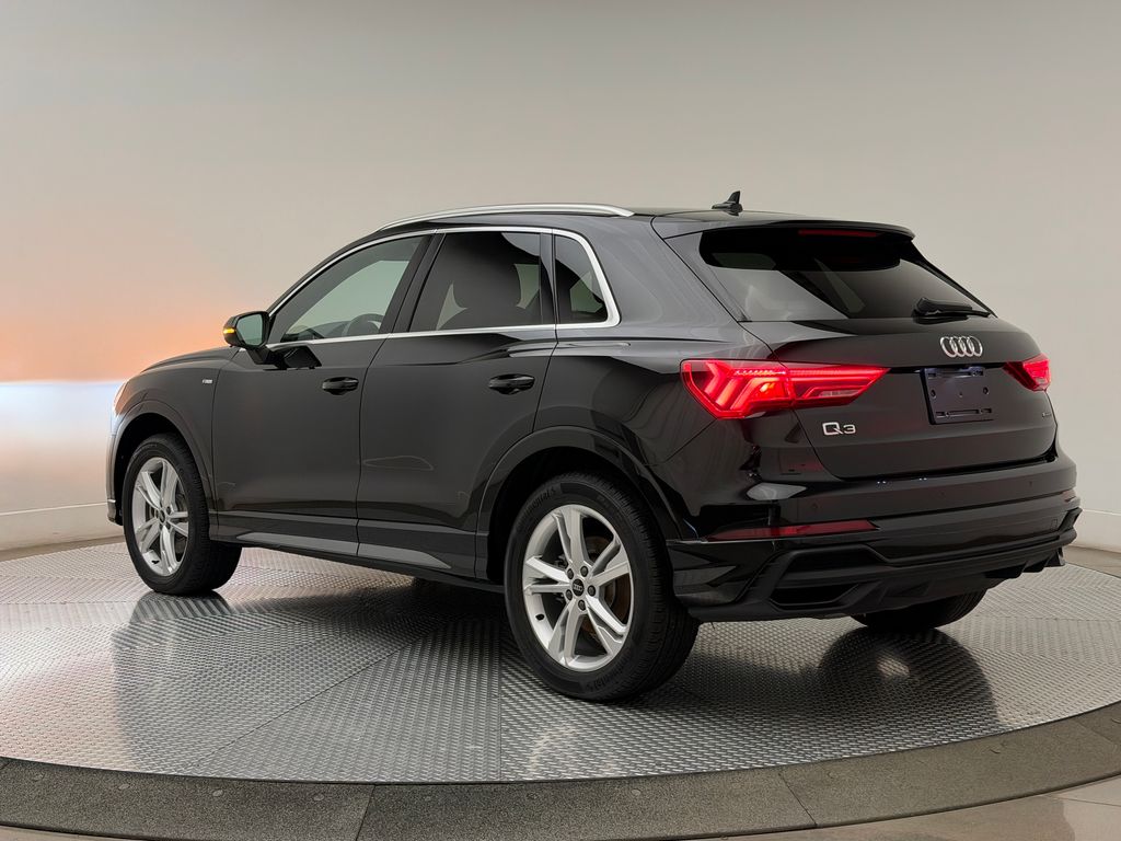Thumbnail: 2023 Audi Q3 - 5