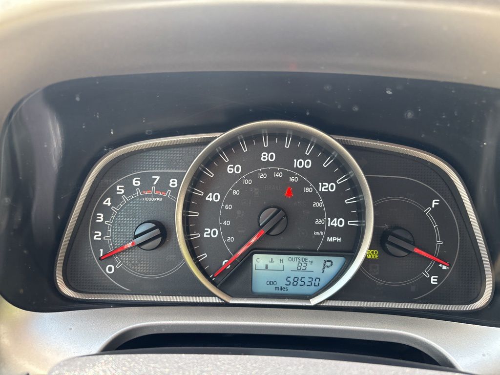 Used 2013 Silver Toyota XLE image 16