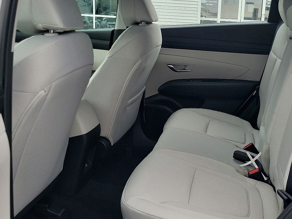 2025 Hyundai Tucson SE 7