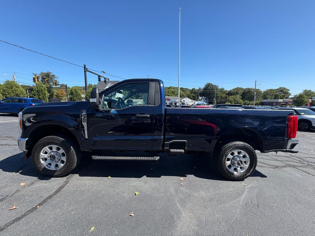 Used 2023 Ford F-350SD Truck