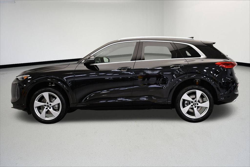 Thumbnail: 2025 Audi Q5 - 2