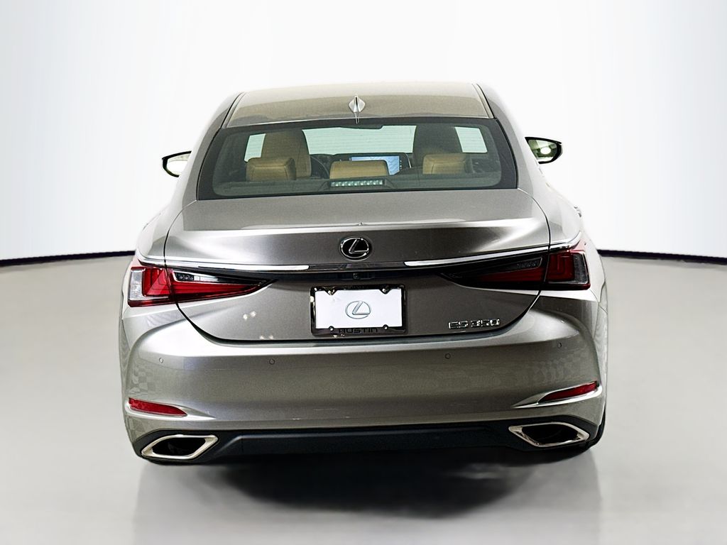 Thumbnail: 2020 Lexus ES - 6