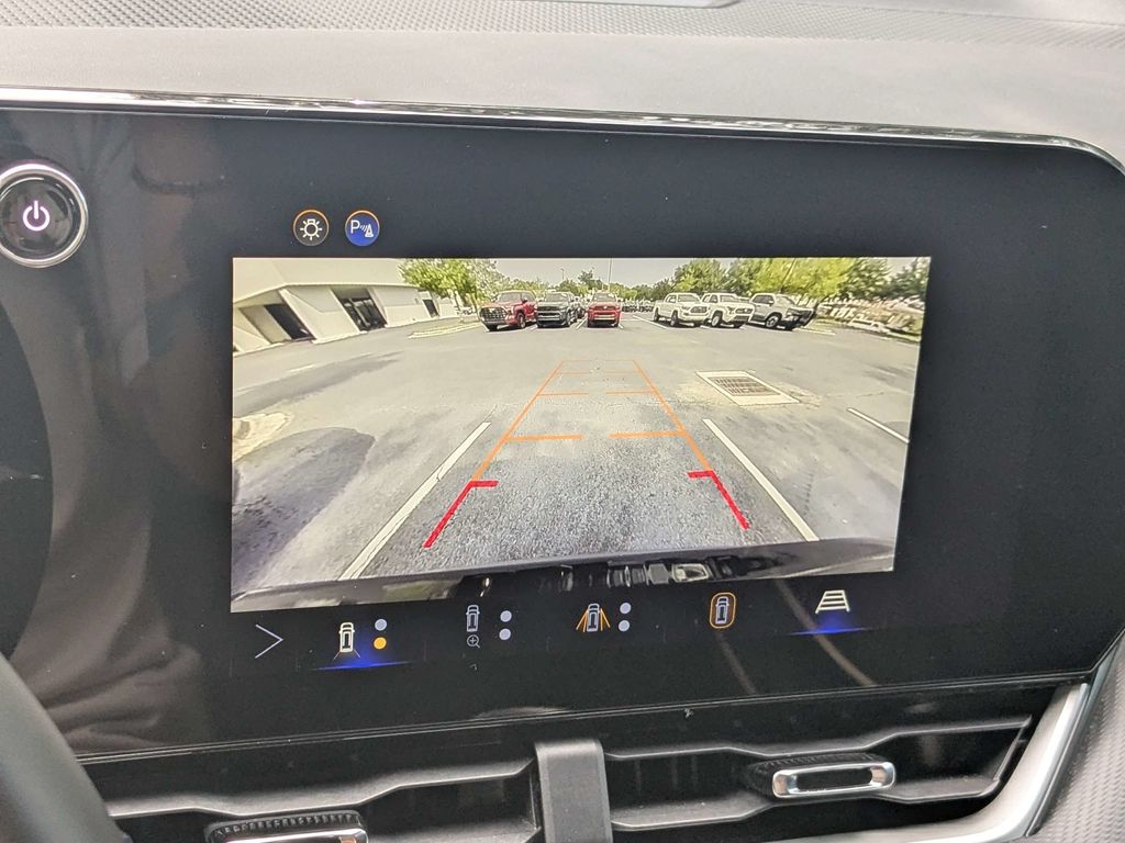 Used 2025 Chevrolet Equinox SUV