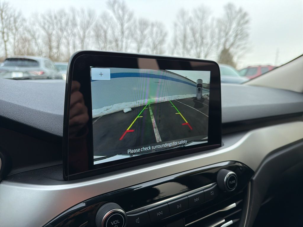 Thumbnail: 2020 Ford Escape - 29