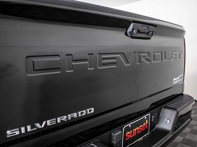 Used 2023 Black Chevrolet High Country image 14