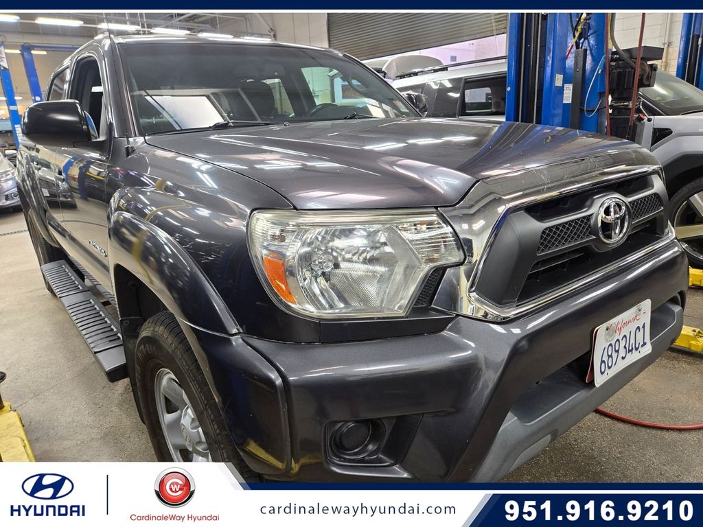 Magnetic Gray Metallic 2013 Toyota Tacoma Pickup Truck 4X2 4-Speed Automatic Overdrive