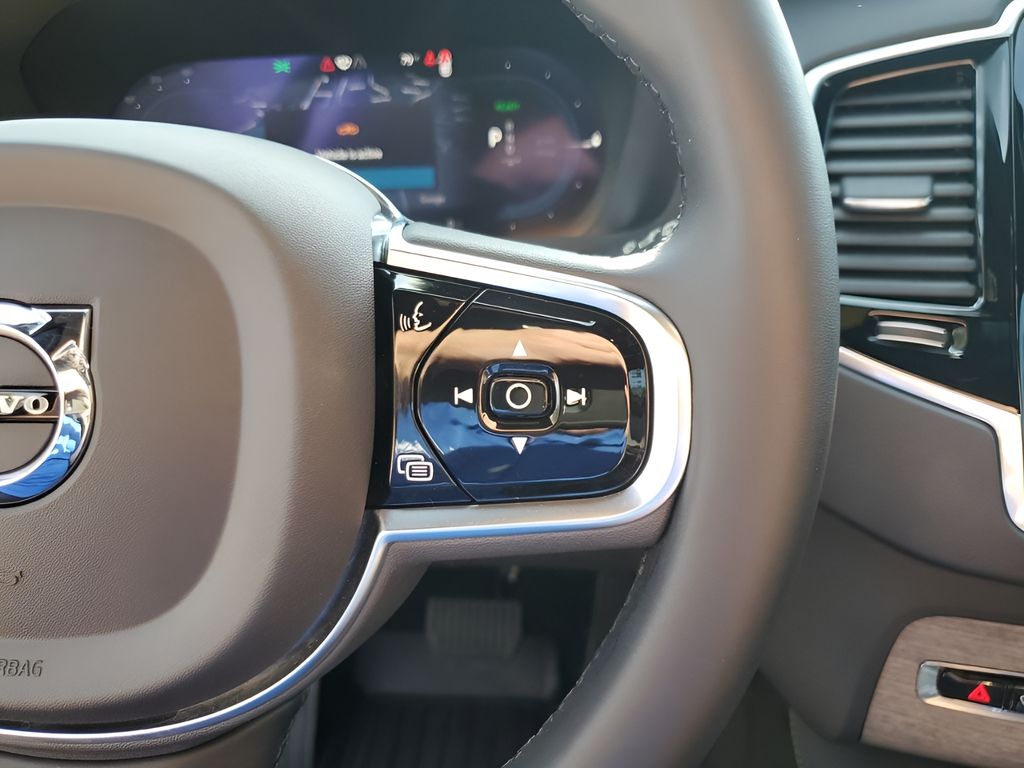 Used Car 2024 Volvo Xc90 Recharge Plug-in Hybrid  Ultimate For Sale Under $50,000 In Austin, Texas