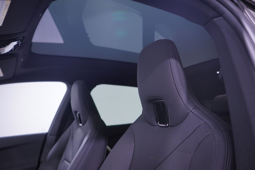 Thumbnail: 2026 BMW iX - 8