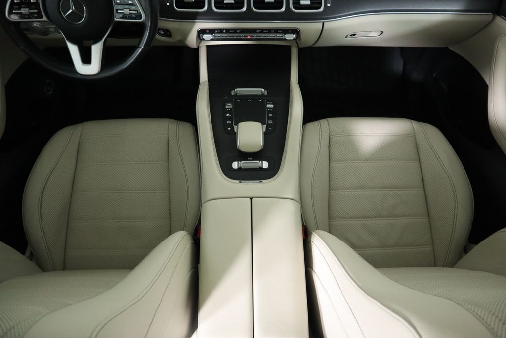 2021 Mercedes-Benz GLS 450 4MATIC 17