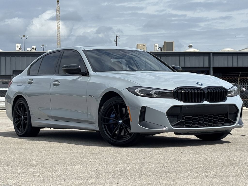 2023 BMW 3 Series 330e Hybrid Plug-in xDrive AWD