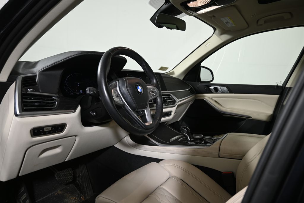 Thumbnail: 2022 BMW X7 - 4