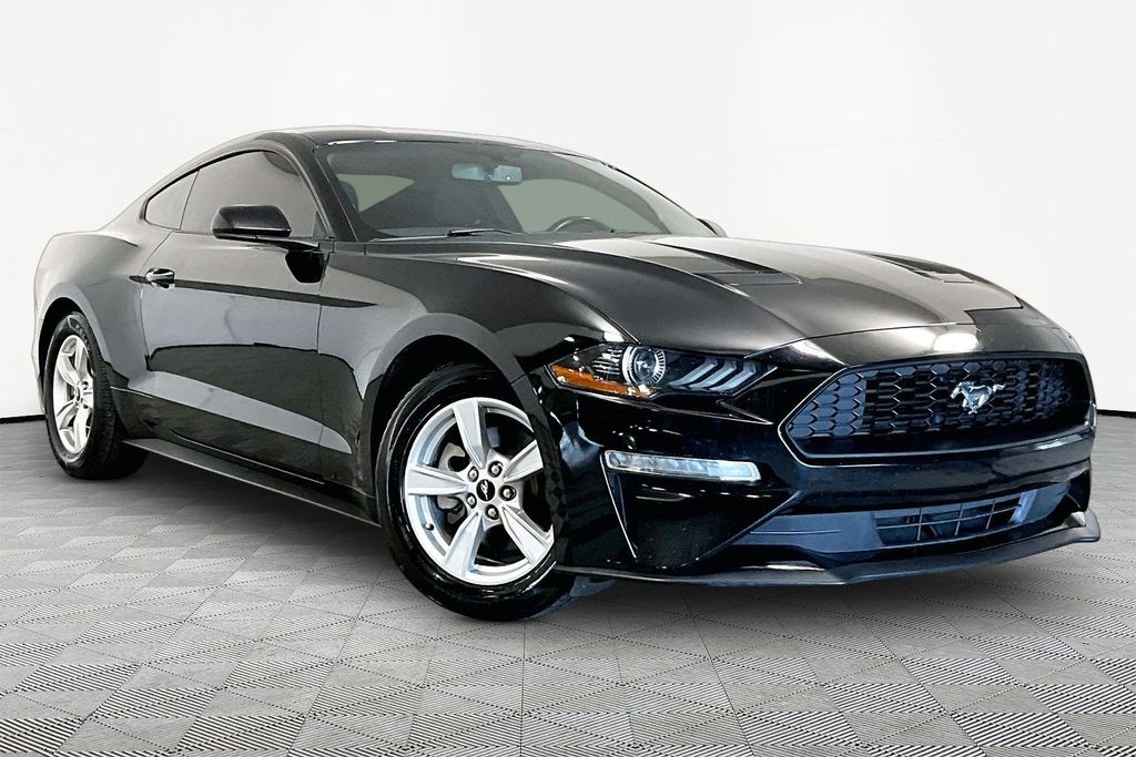 2020 Ford Mustang EcoBoost Coupe RWD