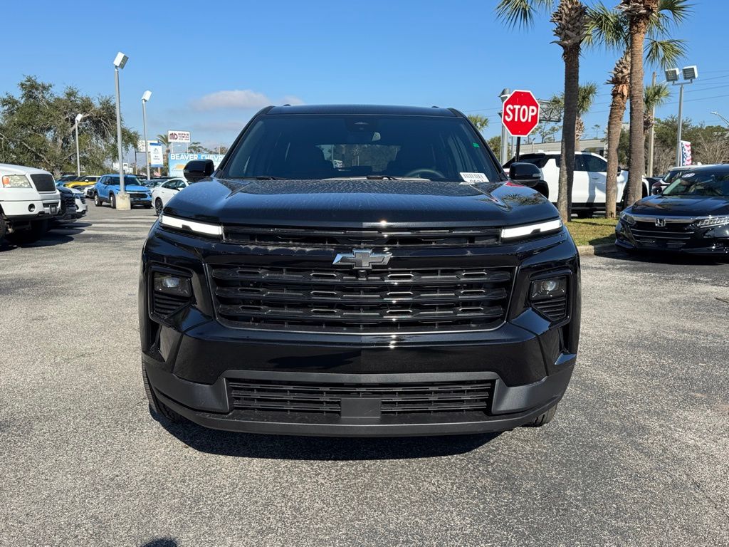 2025 Chevrolet Traverse LT 2