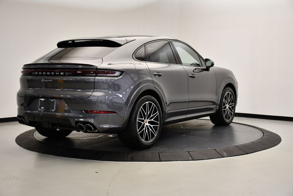Thumbnail: 2025 Porsche  - 7