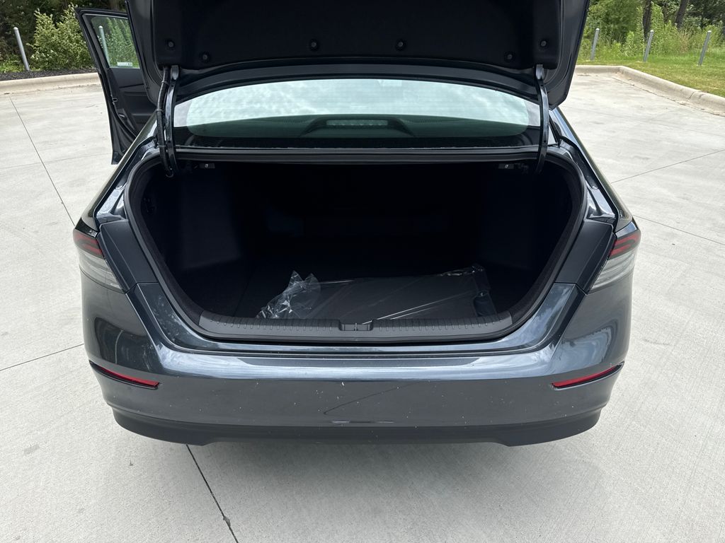 New 2026 Gray Honda SE image 28