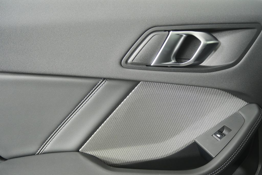 Thumbnail: 2026 BMW 2 Series - 13