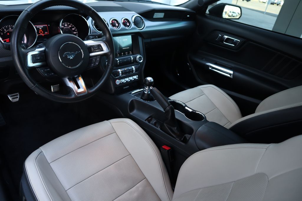 Thumbnail: 2017 Ford Mustang - 9