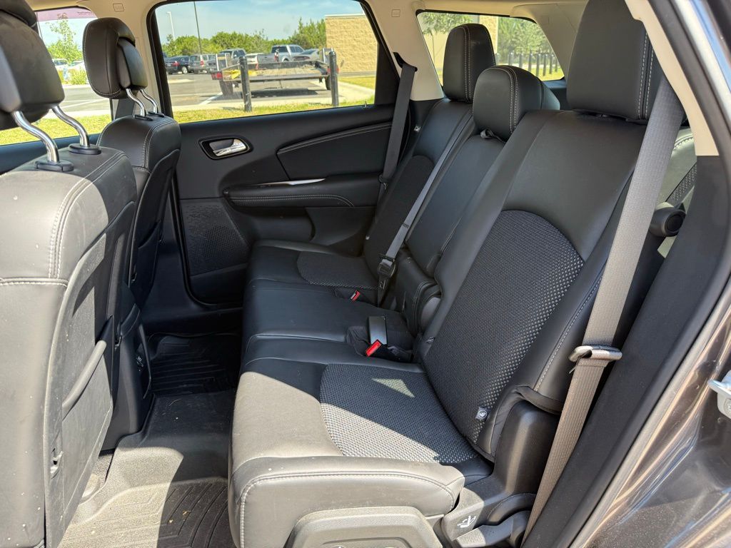 Thumbnail: 2019 Dodge Journey - 10