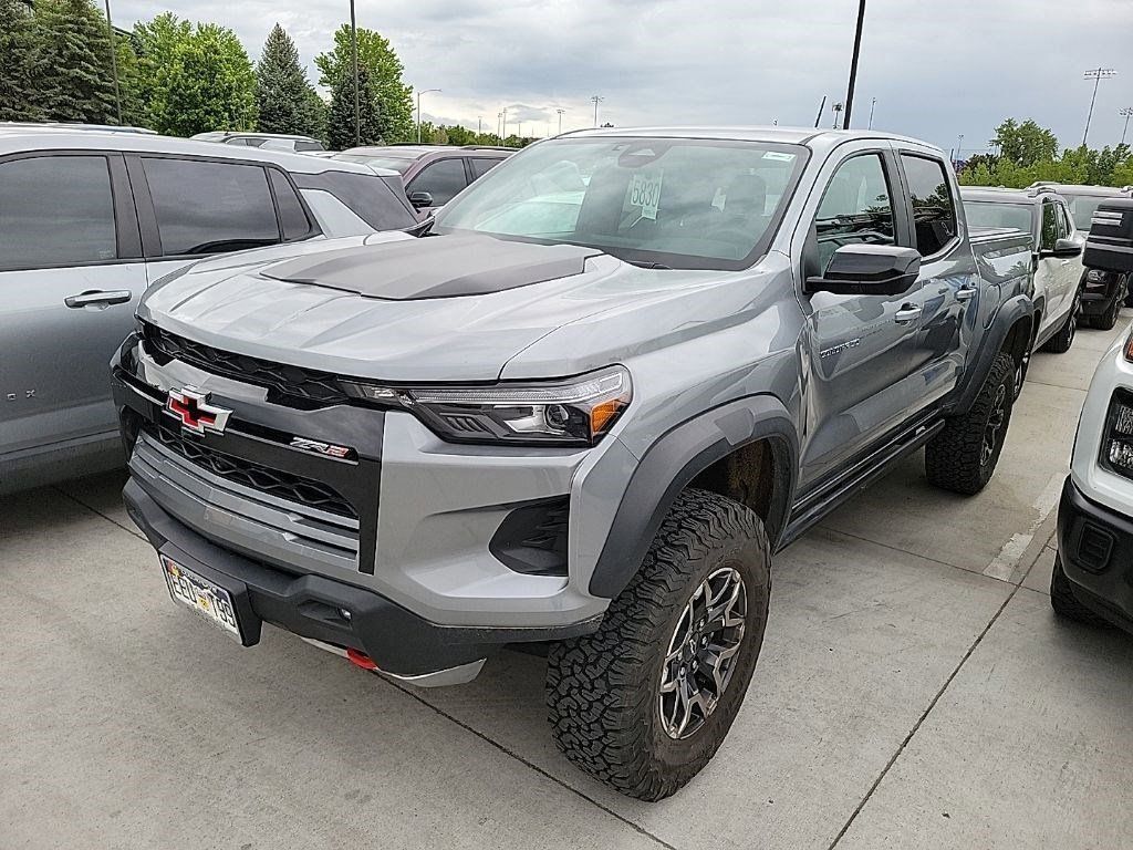 Sterling Gray Metallic 2023 Chevrolet Colorado ZR2 Crew Cab 4WD Pickup Truck Four-Wheel Drive 8-Speed Automatic