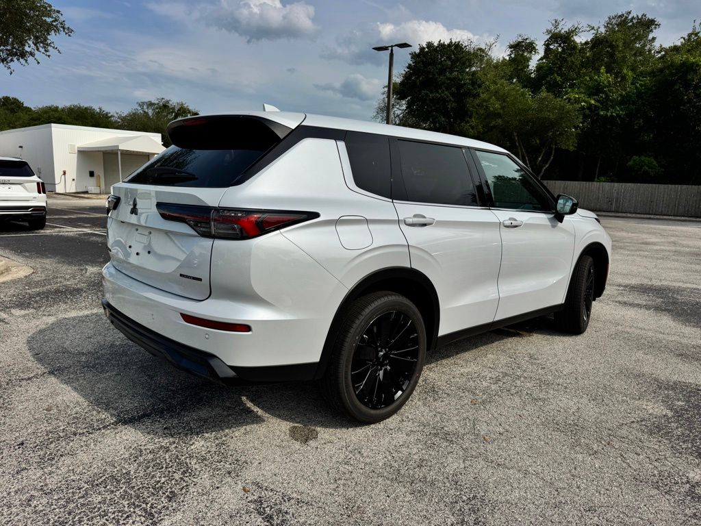 New 2026 Mitsubishi Outlander SUV
