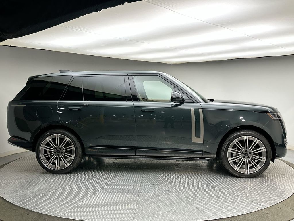 Thumbnail: 2026 Land Rover Range Rover - 12