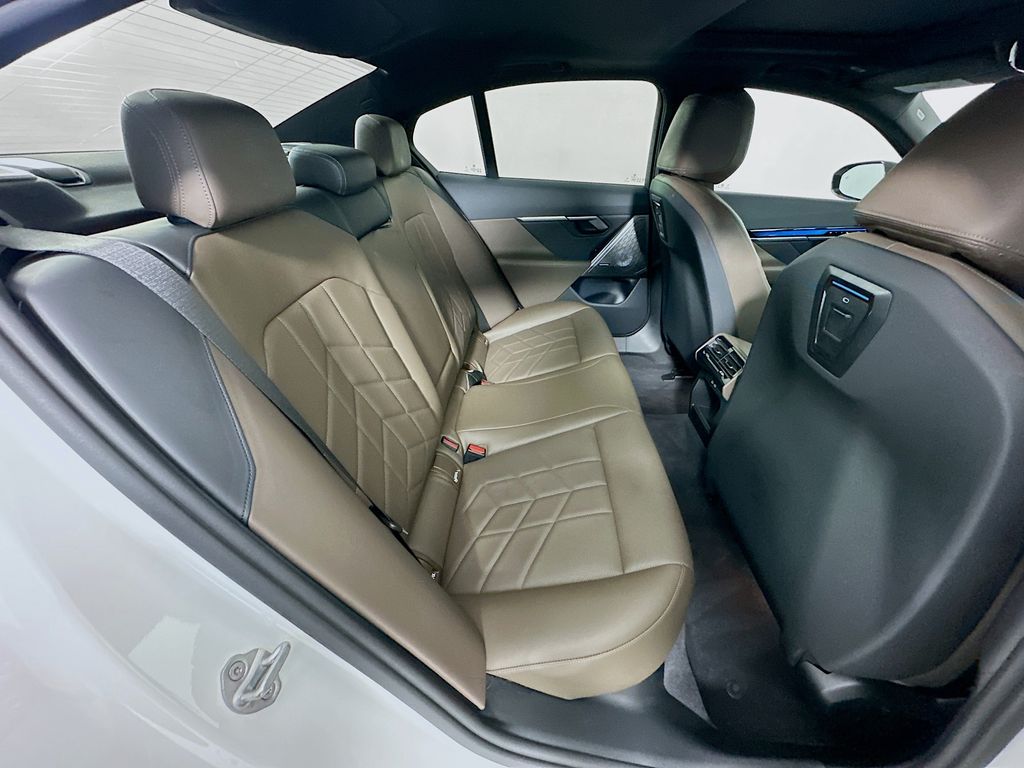 Thumbnail: 2024 BMW i5 - 28